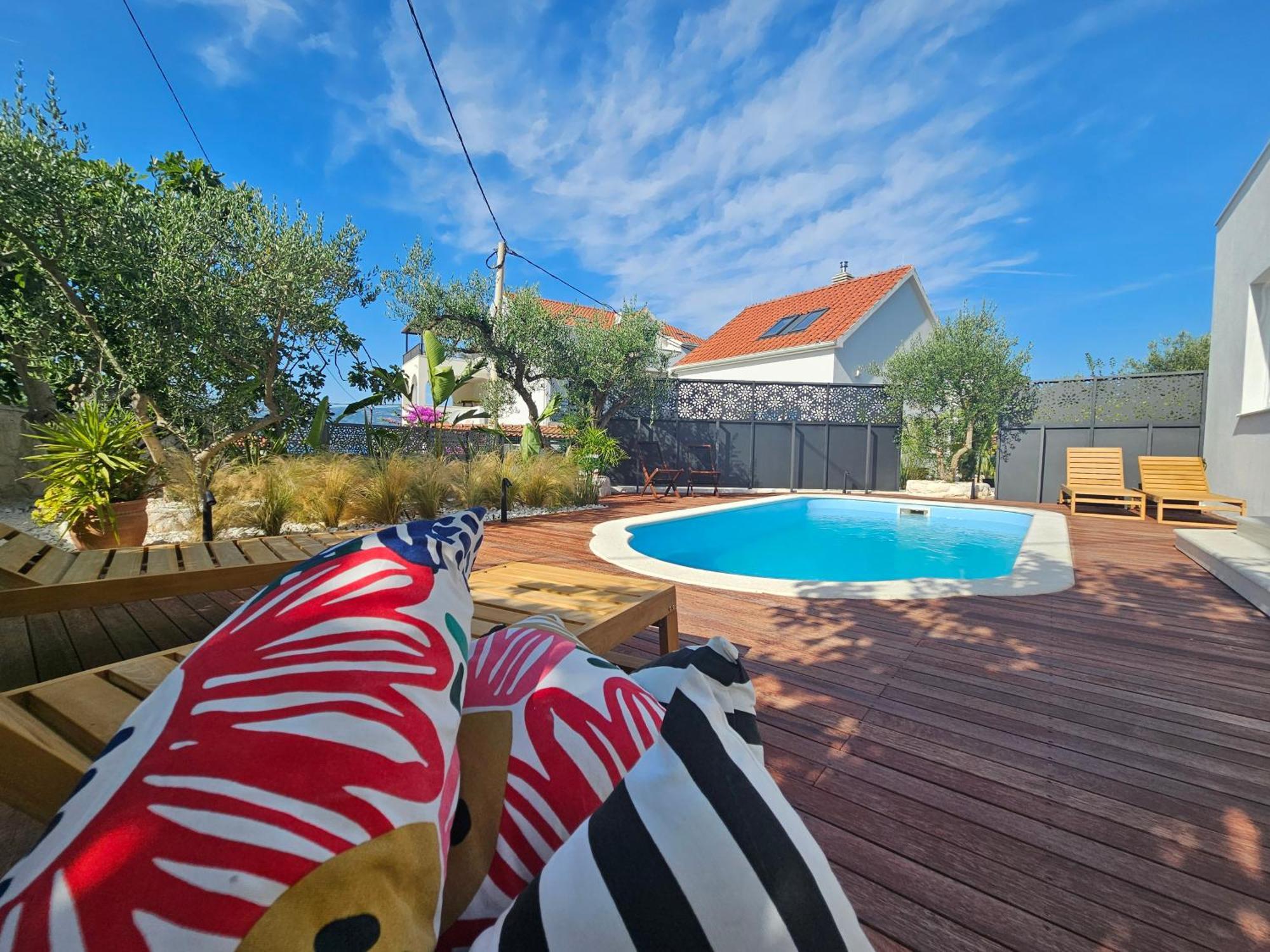 The Three Flowers Pool House Trogir Exteriör bild