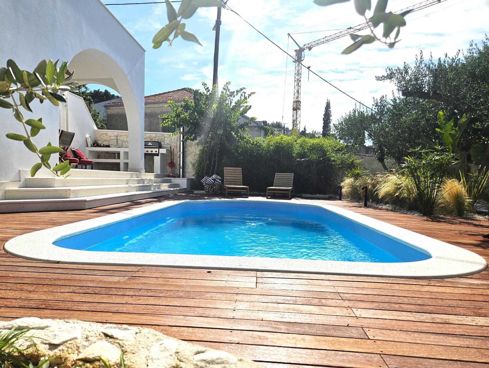 The Three Flowers Pool House Trogir Exteriör bild
