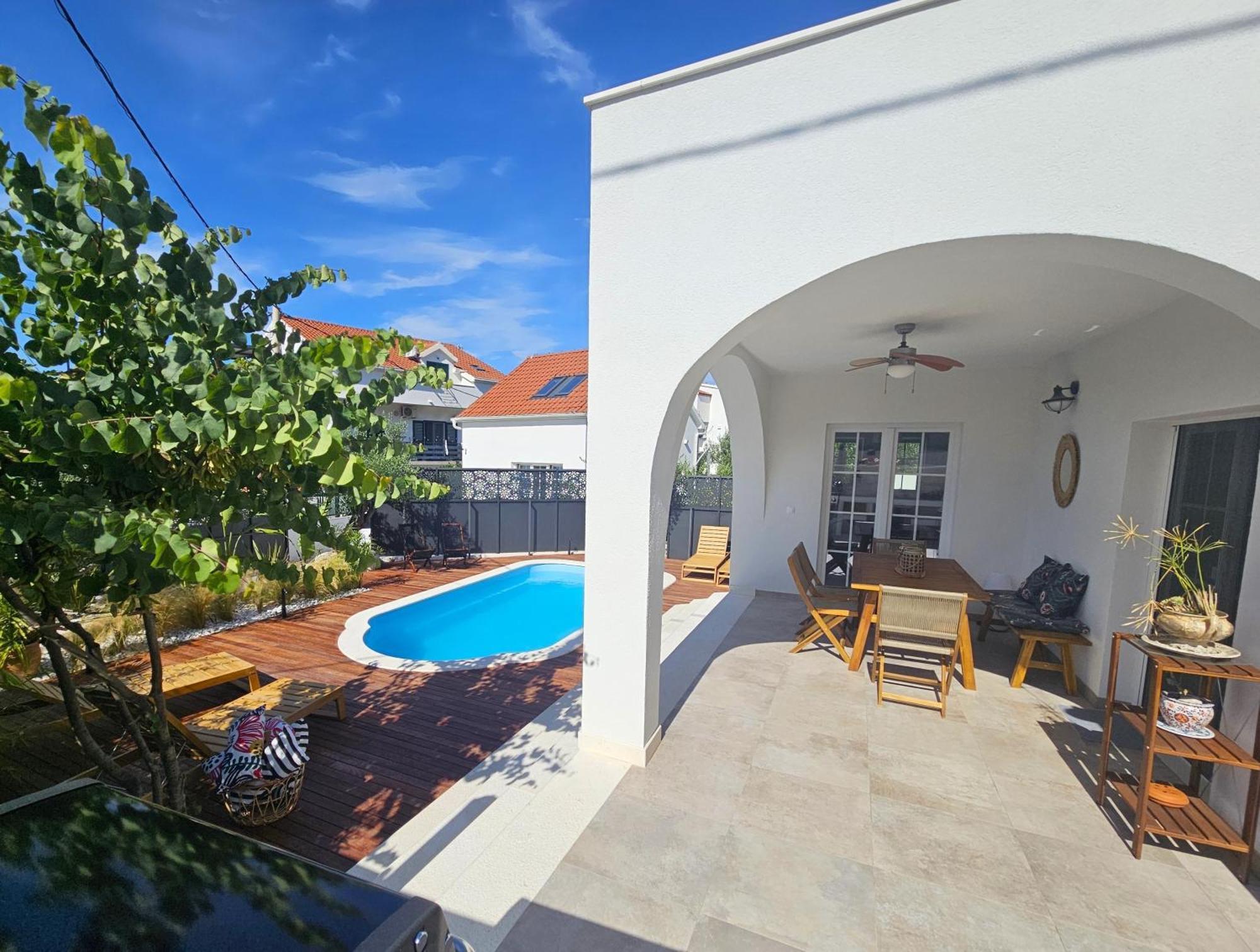 The Three Flowers Pool House Trogir Exteriör bild
