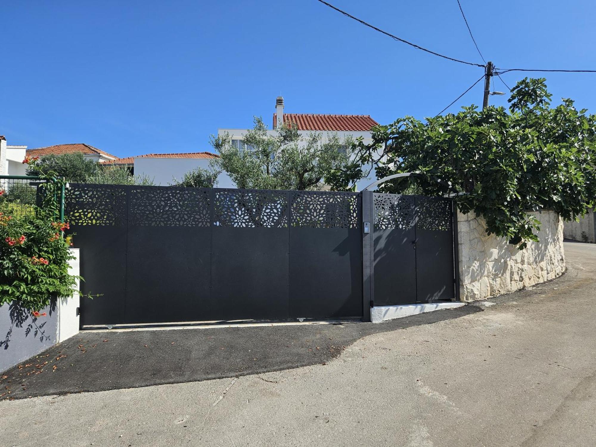 The Three Flowers Pool House Trogir Exteriör bild